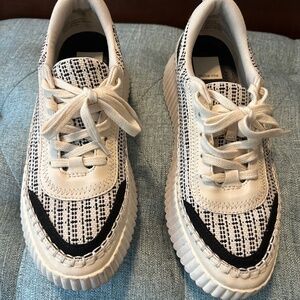 DOLCE VITA Denae Black Ivory Knit Chunky Platform Sneakers Size 9